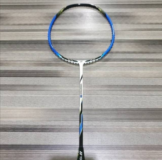 Raket Badminton Yonex Voltric 0 Original